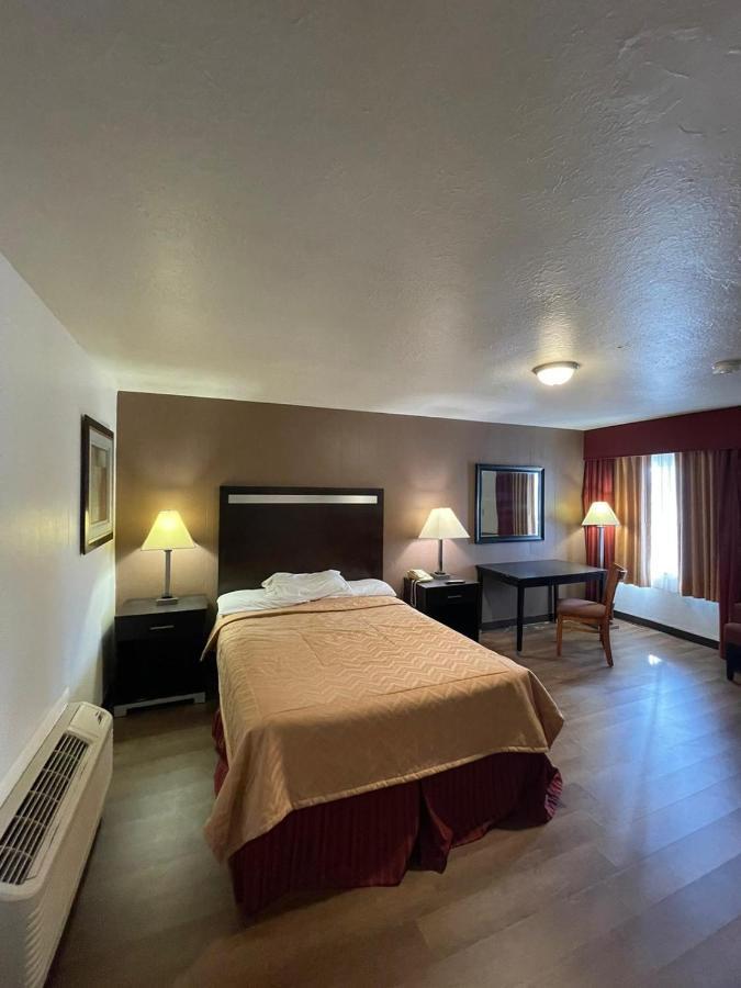 פרינסטון Budget Inn מראה חיצוני תמונה