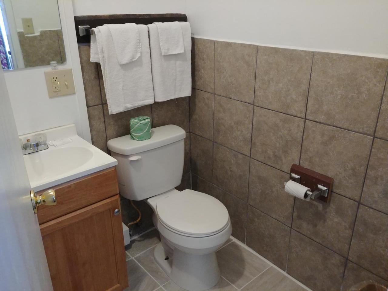 פרינסטון Budget Inn מראה חיצוני תמונה
